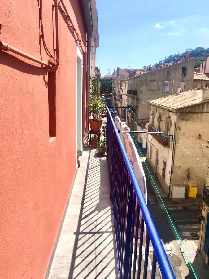 Appart Central à Sète avec balcon Esterno foto